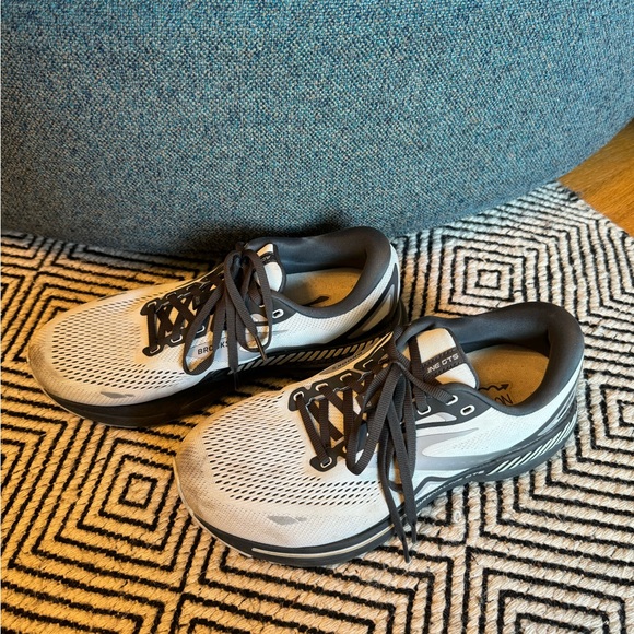 Brooks Adrenaline GTS 23, men’s size 10EEEE (extra wide) - Picture 5 of 7